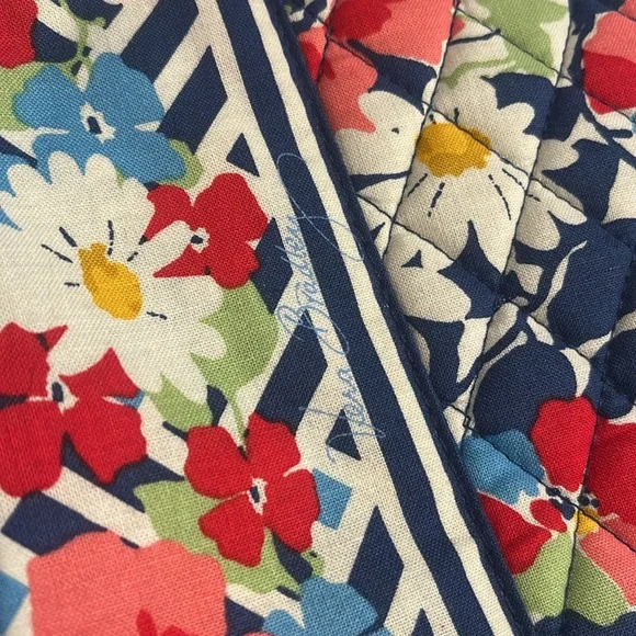 Vera Bradley Frame Bag - Picture 4 of 11